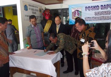 Ceremony of donation to the West Jakarta administration
